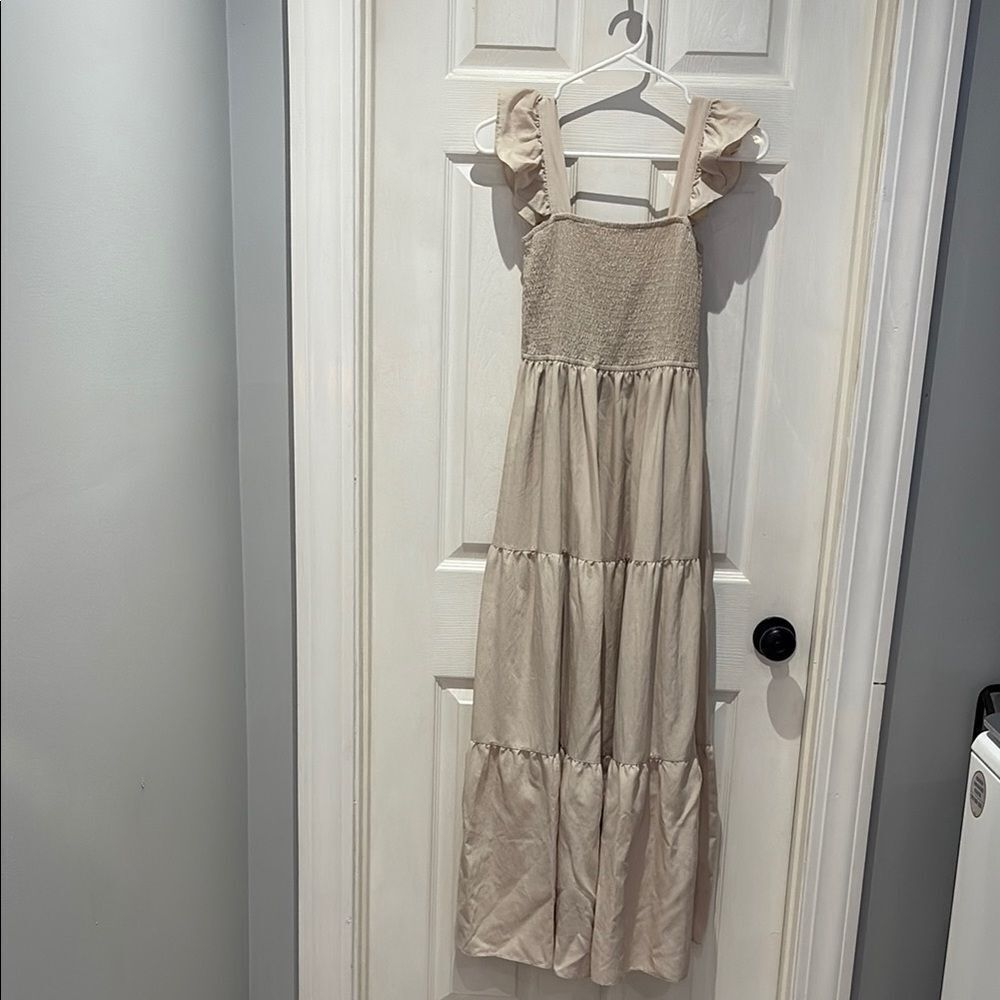 She + Sky tiered ruffle maxi dress SZ small
